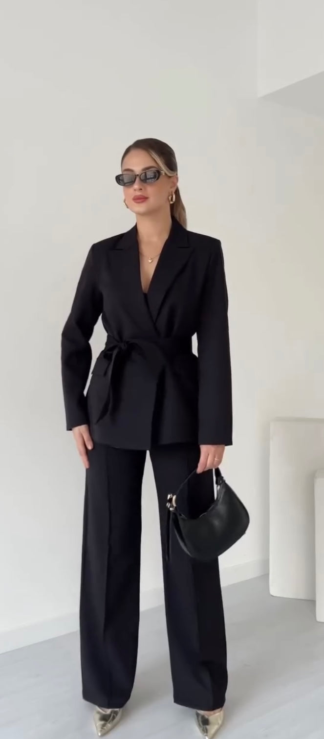 Genevieve Tweed Contrast Suit